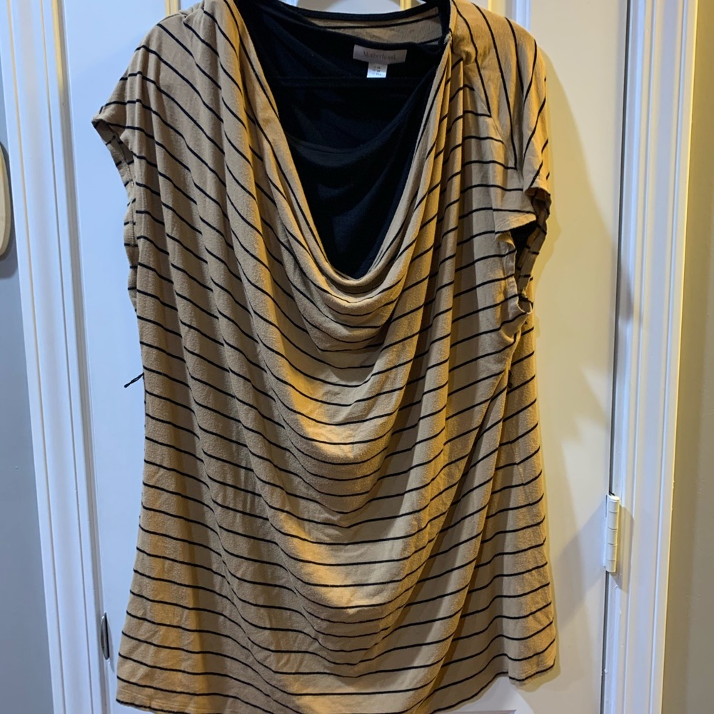 Short sleeve maternity tunic